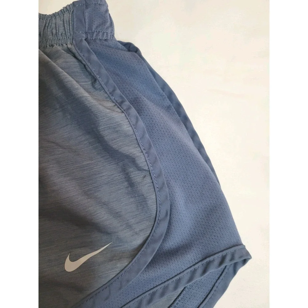 Nike Women' Running Shorts Dri Fit‎ Tempo Dry Core 3 Inch Athletic Shorts Sz S